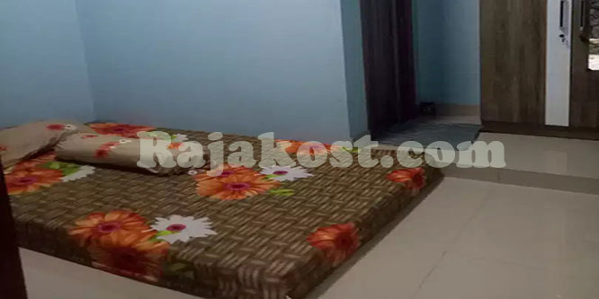 Foto utama Kost Ibu Tika di Jl. Husein Sastranegara No.65