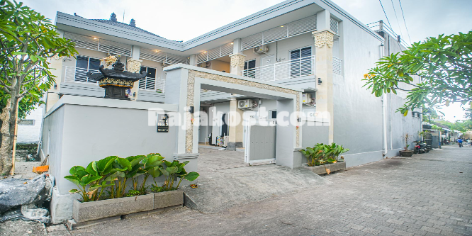 Foto utama V Kost Pemogan Denpasar Selatan Bali di Jl. Mekar II, Blok E Utama No. 3, Pemogan, Denpasar Selatan, Bali